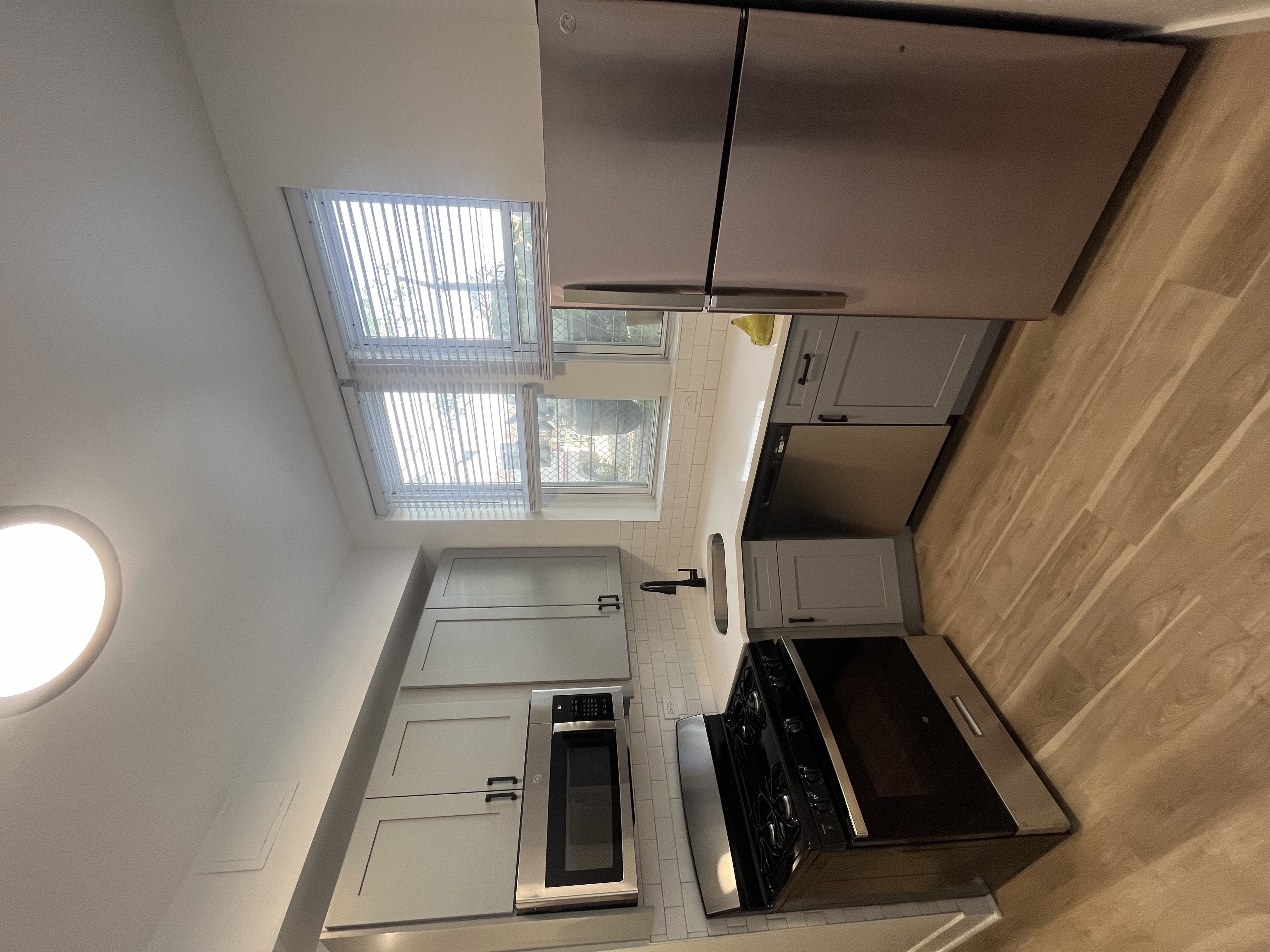 3927-29 N. Southport Ave. 3927-29 N. Southport Ave., Chicago, IL 60613 Wrigleyville - Leasing by Cross Street